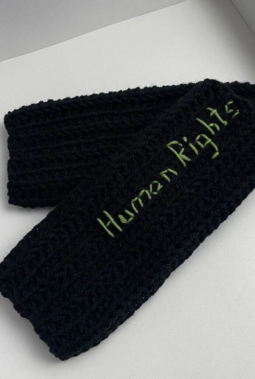 Мітенки чорні з зеленим написом  Human Rights