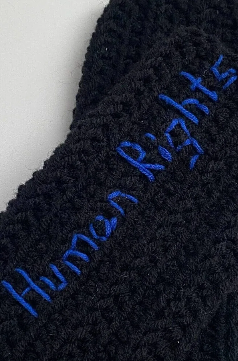 Мітенки чорні з синім написом Human Rights